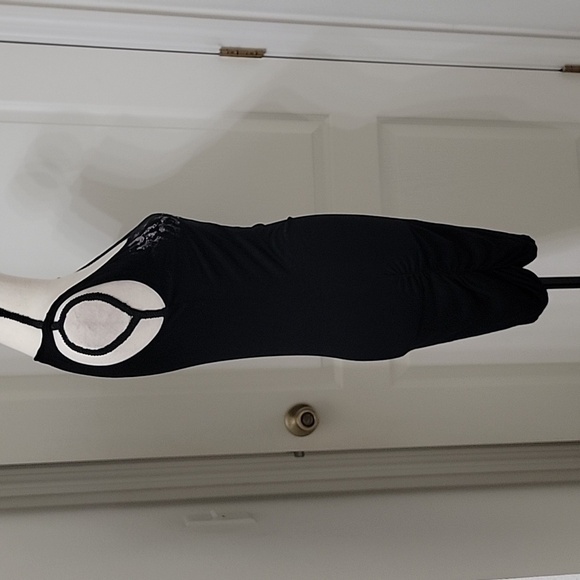 Guess Size M Black with Gray Animal Print Accent, Ruched Side Bodycon Dress - Picture 4 of 11